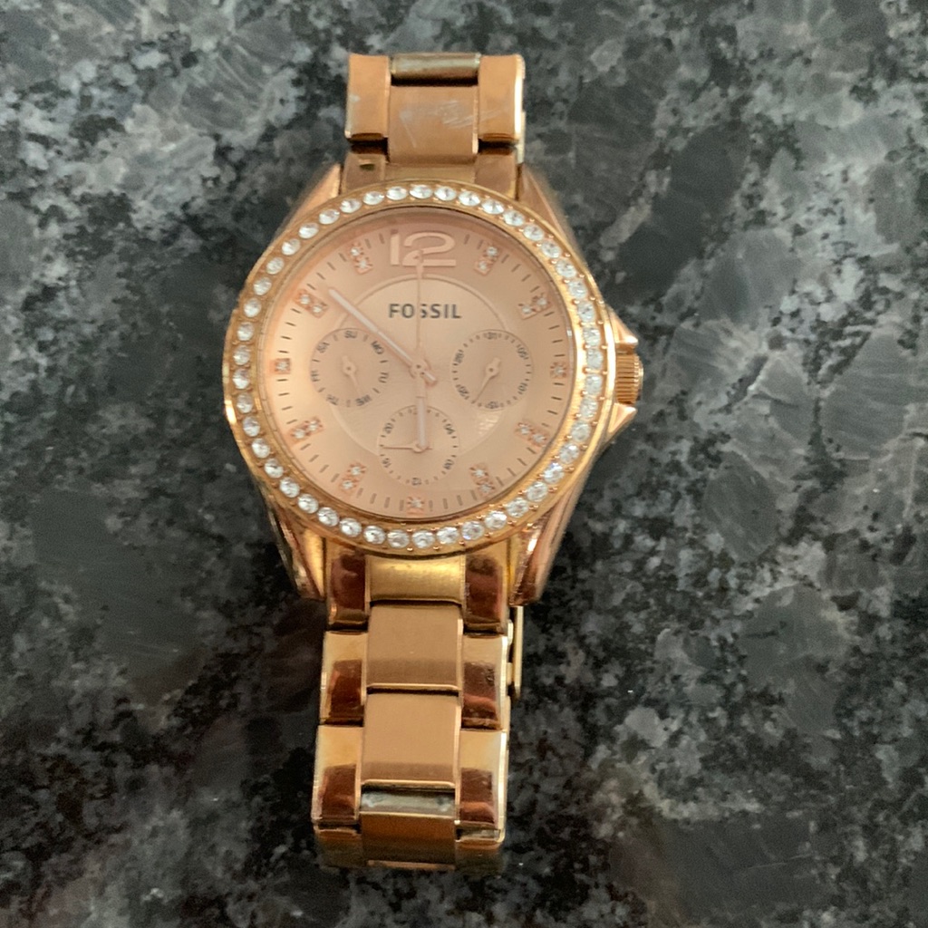 Rose Gold Stainless Steel Fossil Watch Used Rose Gold Stainless Steel Fossil Watch Used